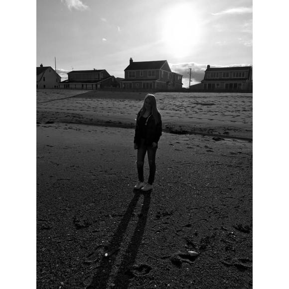 Meet your Posher, Jenn - Picture 1 of 1